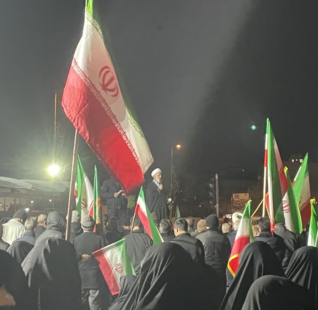 به مناسبت تجمع شبانه